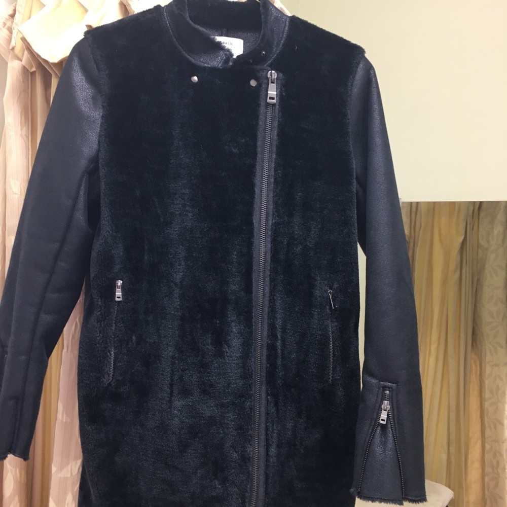 Zara Fur DONATE TO CHARITY - Picture 1 of 5